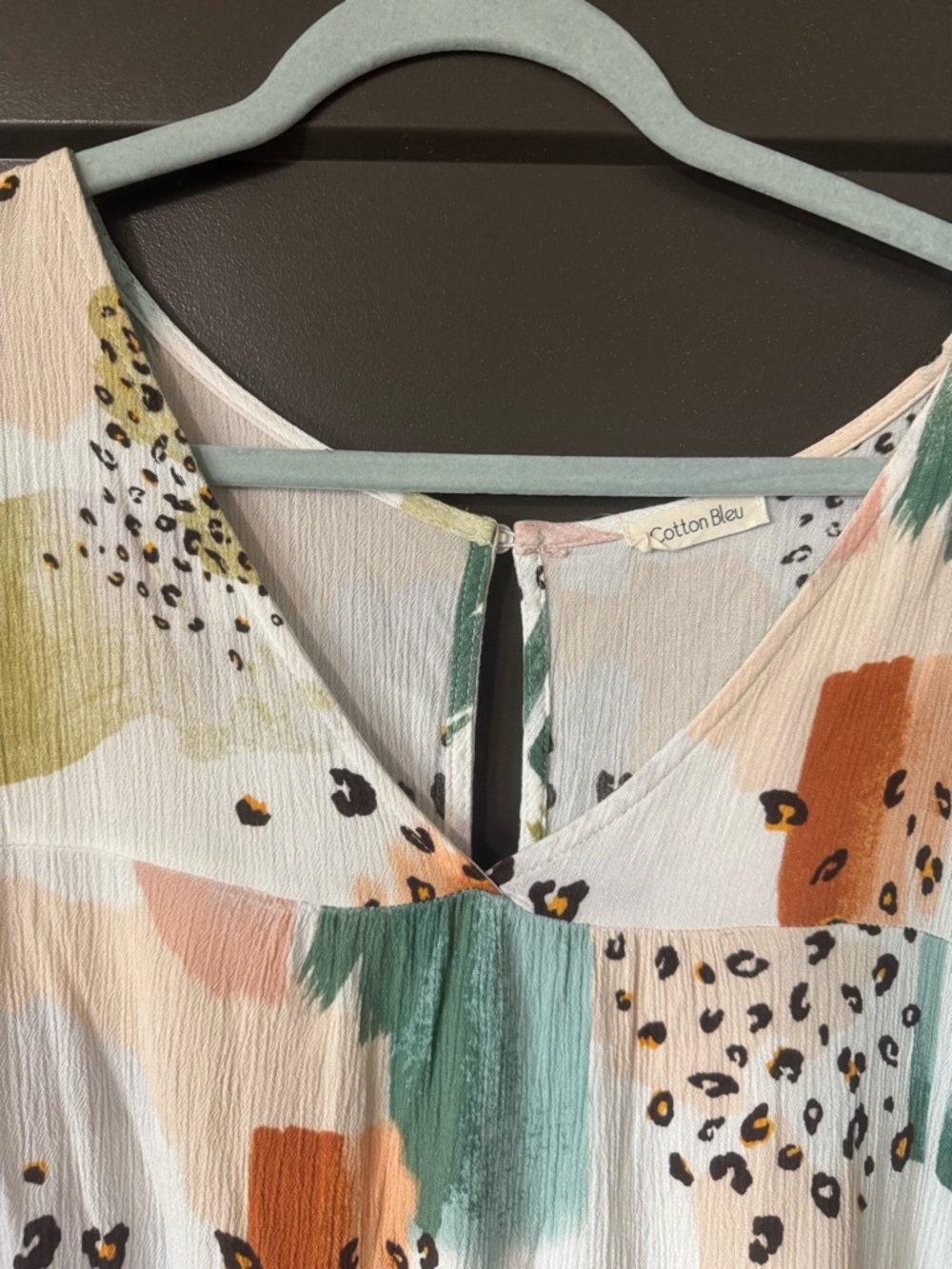 Women’s Plus Size Top - Picture 3 of 4